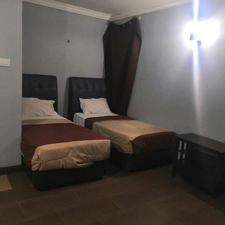 Kampong Ayer Terjun Oyo 90473 Opah Inn Hotel מראה חיצוני תמונה