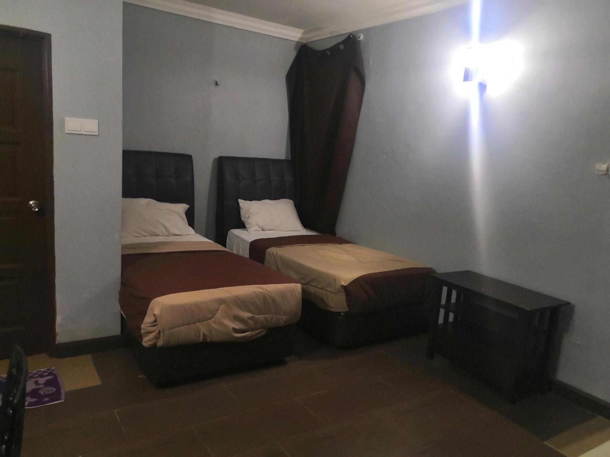 Kampong Ayer Terjun Oyo 90473 Opah Inn Hotel מראה חיצוני תמונה