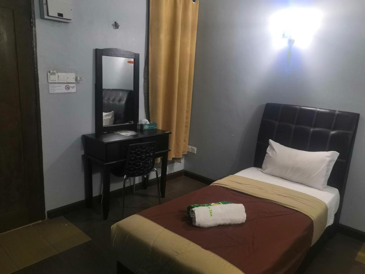 Kampong Ayer Terjun Oyo 90473 Opah Inn Hotel מראה חיצוני תמונה